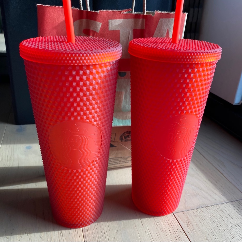 Starbucks holiday red studded matte venti tumbler - Picture 2 of 3